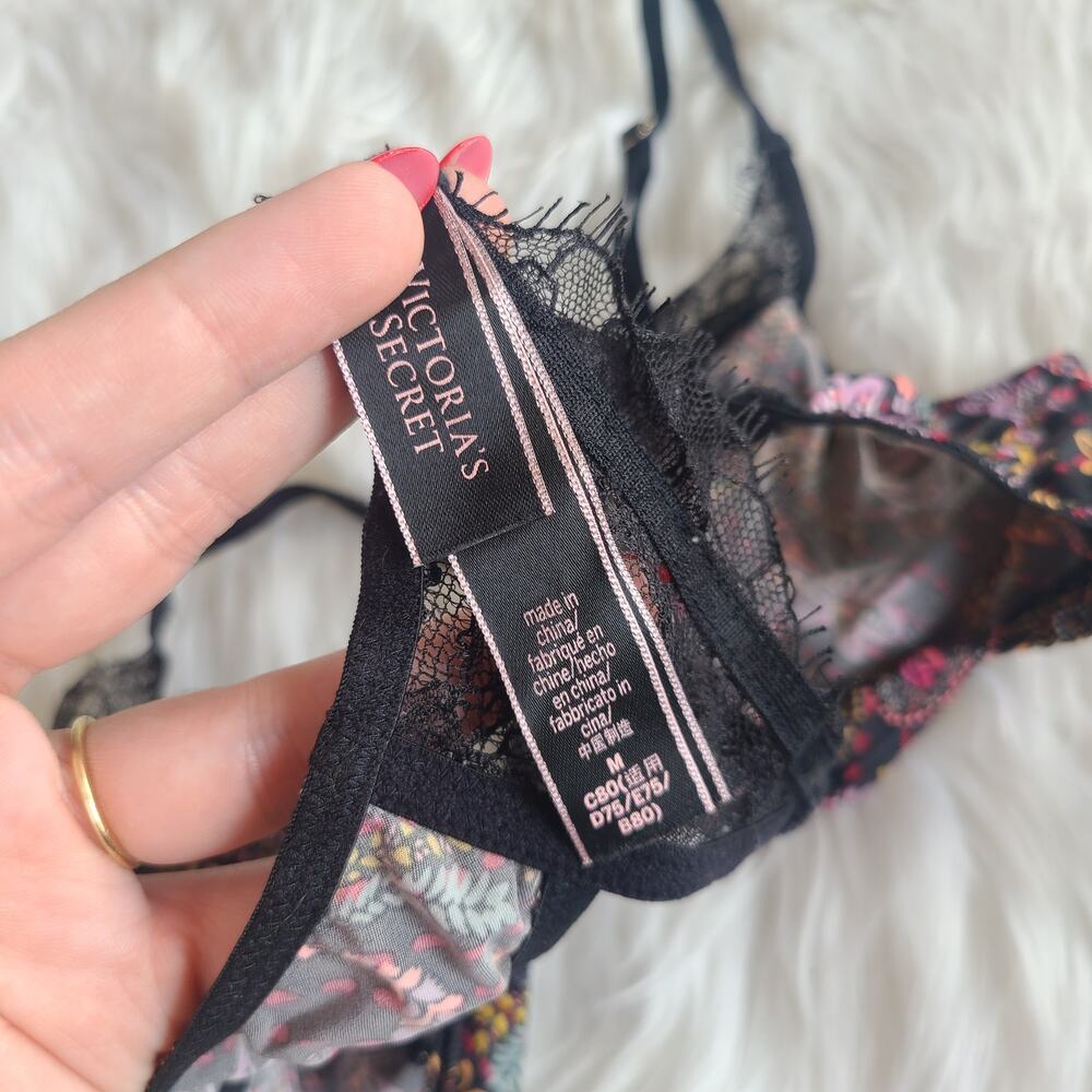 Victoria's Secret Satin Bralette Paisley Lace Black Bra M Pinup Lingerie Top - Picture 3 of 3